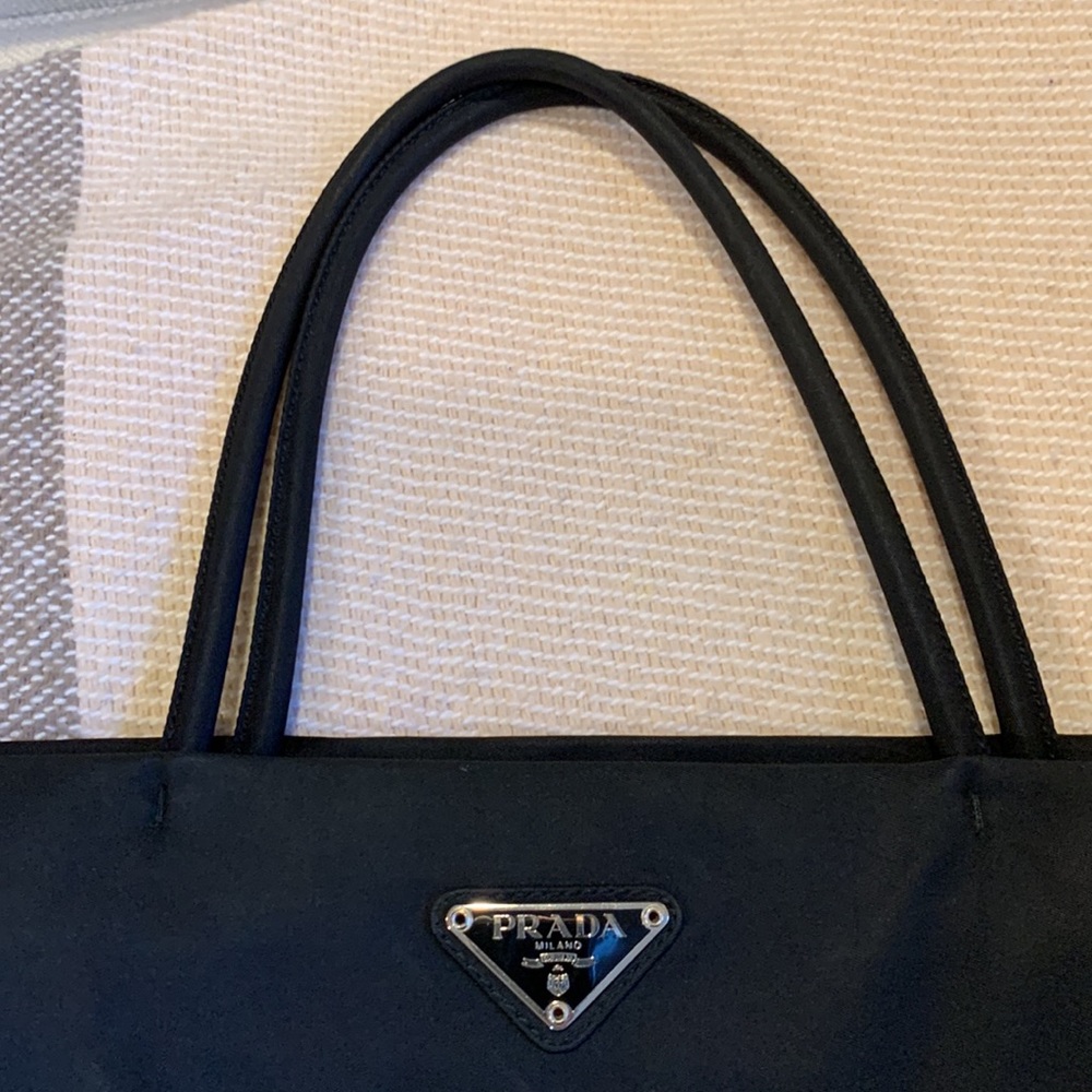 SOLD❤️ Prada Nylon Shoulder Bag - Picture 10 of 12